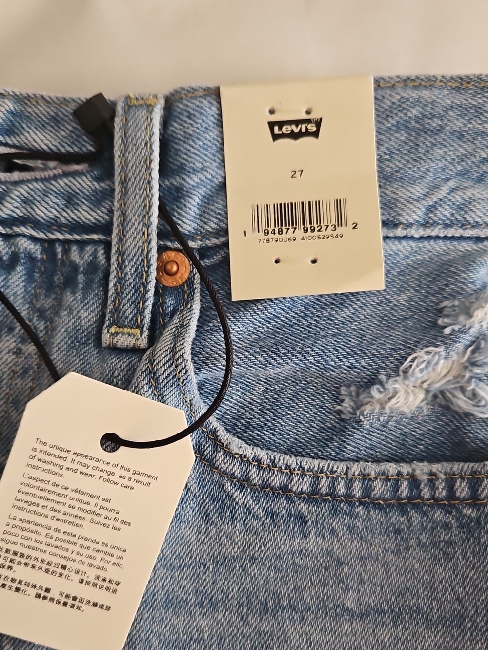 Levi's Women's Light Blue High-Rise Distressed Jeans